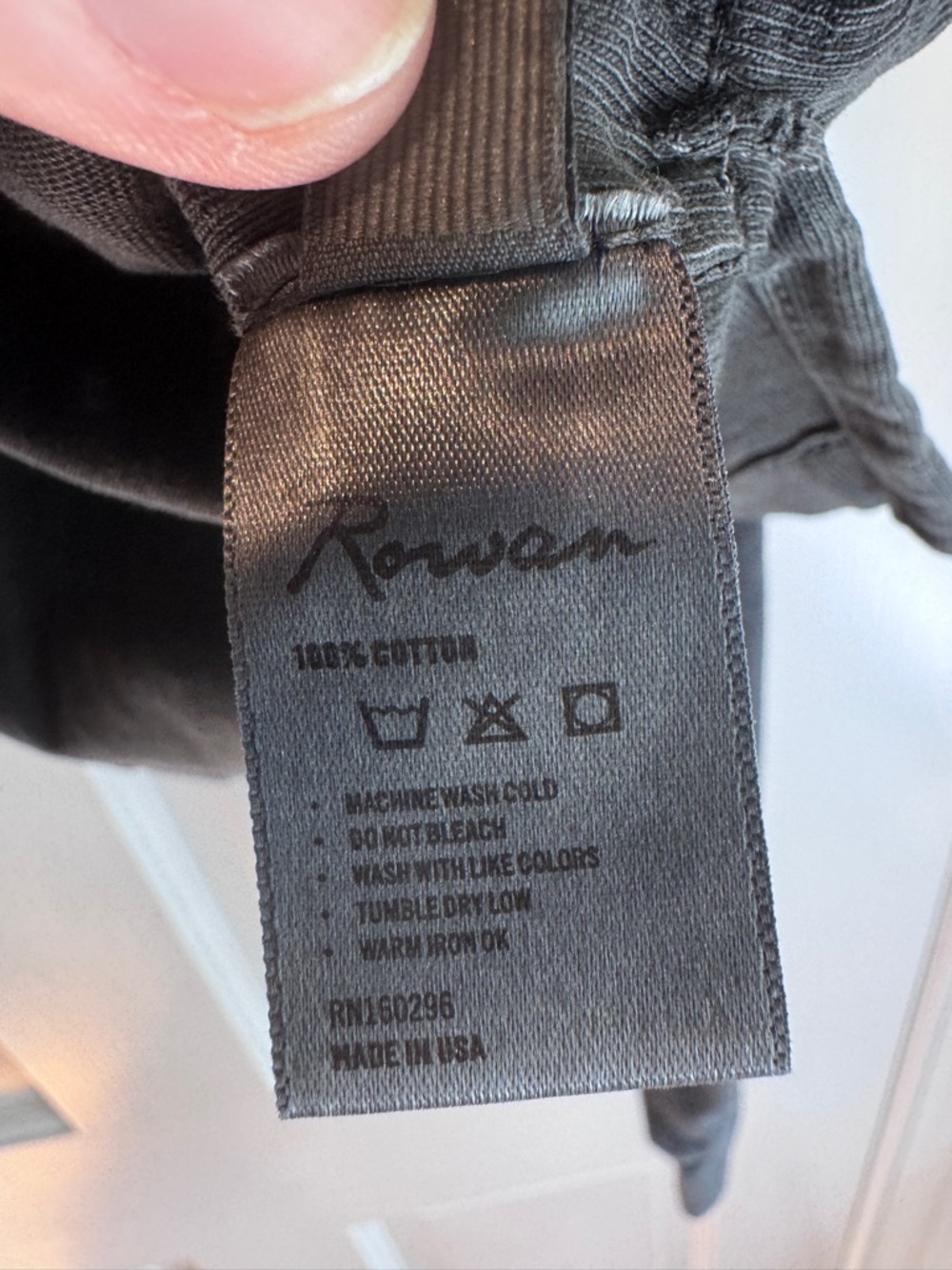 NWT Rowan Charcoal Gray Cropped Long Sleeve Tee Size S Minimalist - Picture 4 of 5